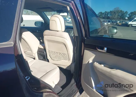 2014 Kia Sorento Lx z USA, uszkodzony, nr VIN 5XYKTCA65EG479652